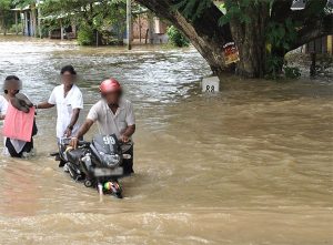 කැළණියේ මාර්ග කිහිපයක් ජලයෙන් යටවෙයි